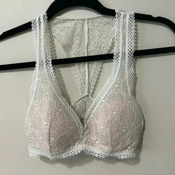 Victoria secret white lace  padded bralette XS - Picture 2 of 5